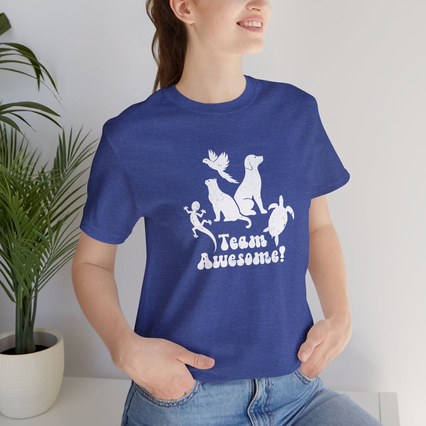 Unisex Animal Lover Lizard Cat Bird Dog Turtle Team Awesome T-Shirt