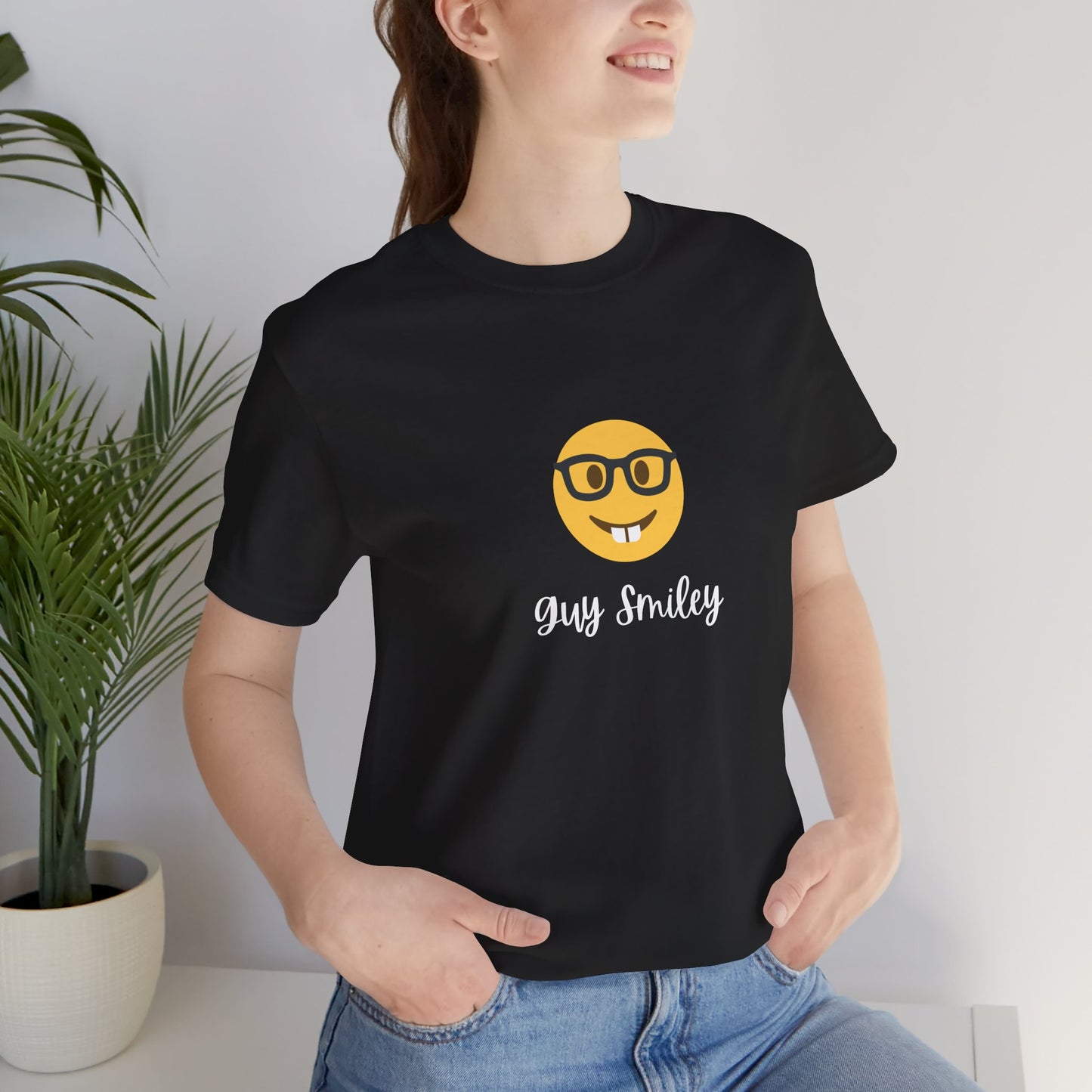 Unisex Jersey Short Sleeve Guy Smiley T-Shirt