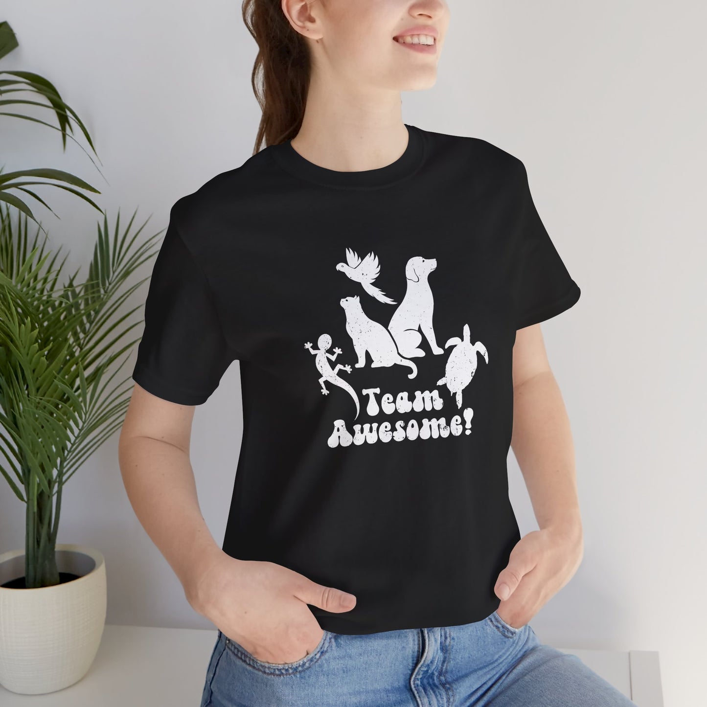 Unisex Animal Lover Lizard Cat Bird Dog Turtle Team Awesome T-Shirt